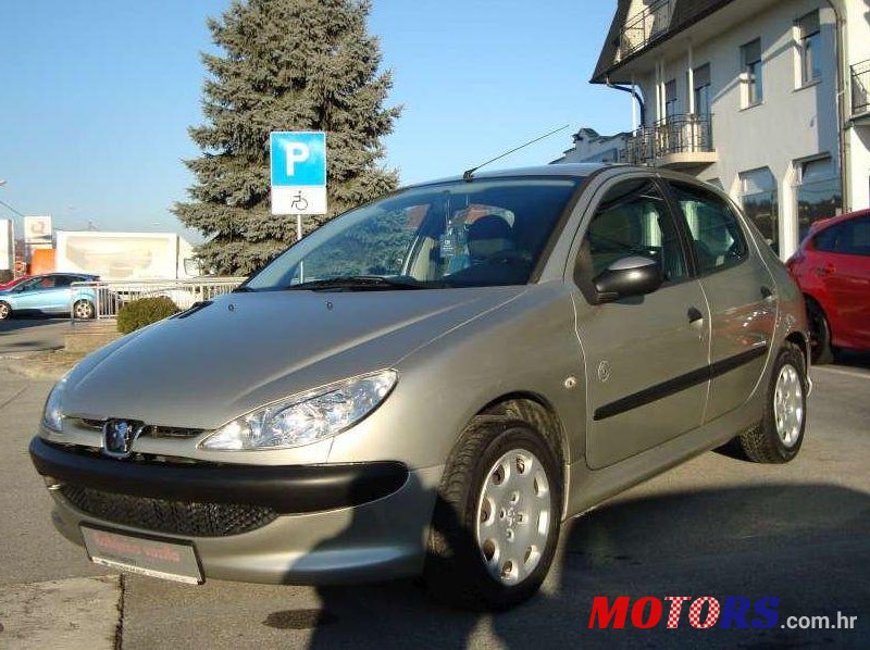 2005' Peugeot 206 206 1,4 Hdi photo #1