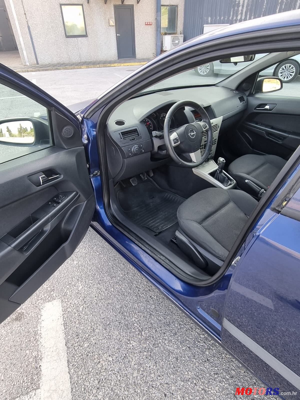 2008' Opel Astra 1,4 16V photo #3