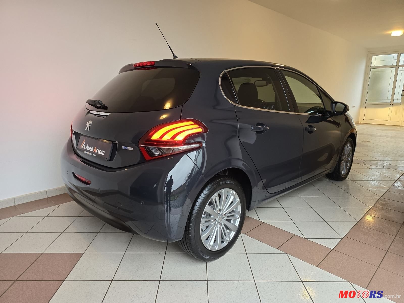 2017' Peugeot 208 1,2 Puretech photo #4