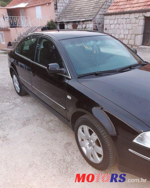 2003' Volkswagen Passat 1,9 Tdi photo #1