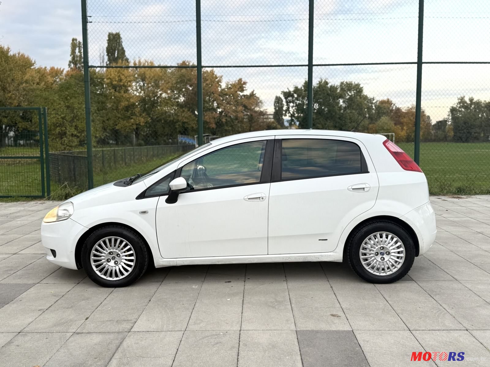2009' Fiat Grande Punto photo #2