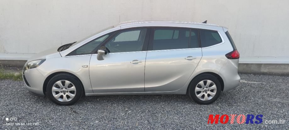 2016' Opel Zafira photo #4