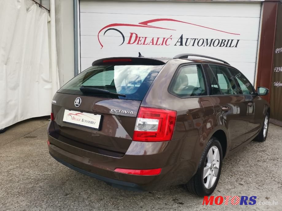 2015' Skoda Octavia Combi photo #5