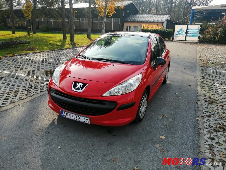2007' Peugeot 207 1,4 photo #3