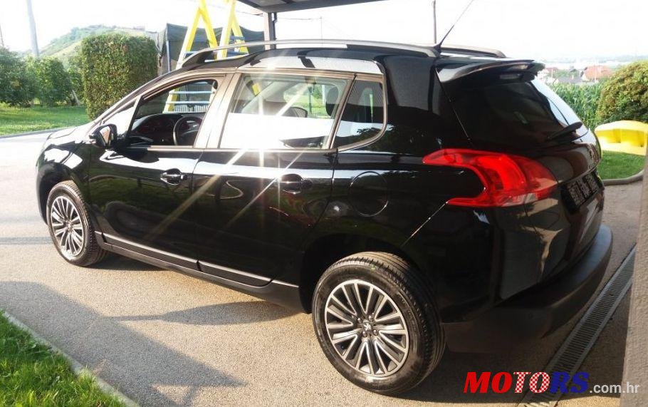 2014' Peugeot 2008 1,6 E-Hdi photo #2