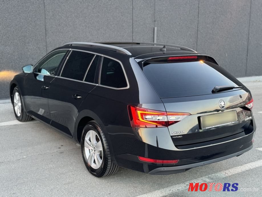 2018' Skoda Superb Combi photo #4