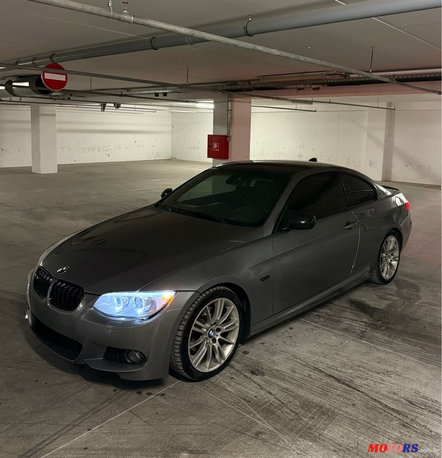 2010' BMW Serija 3 320D photo #2