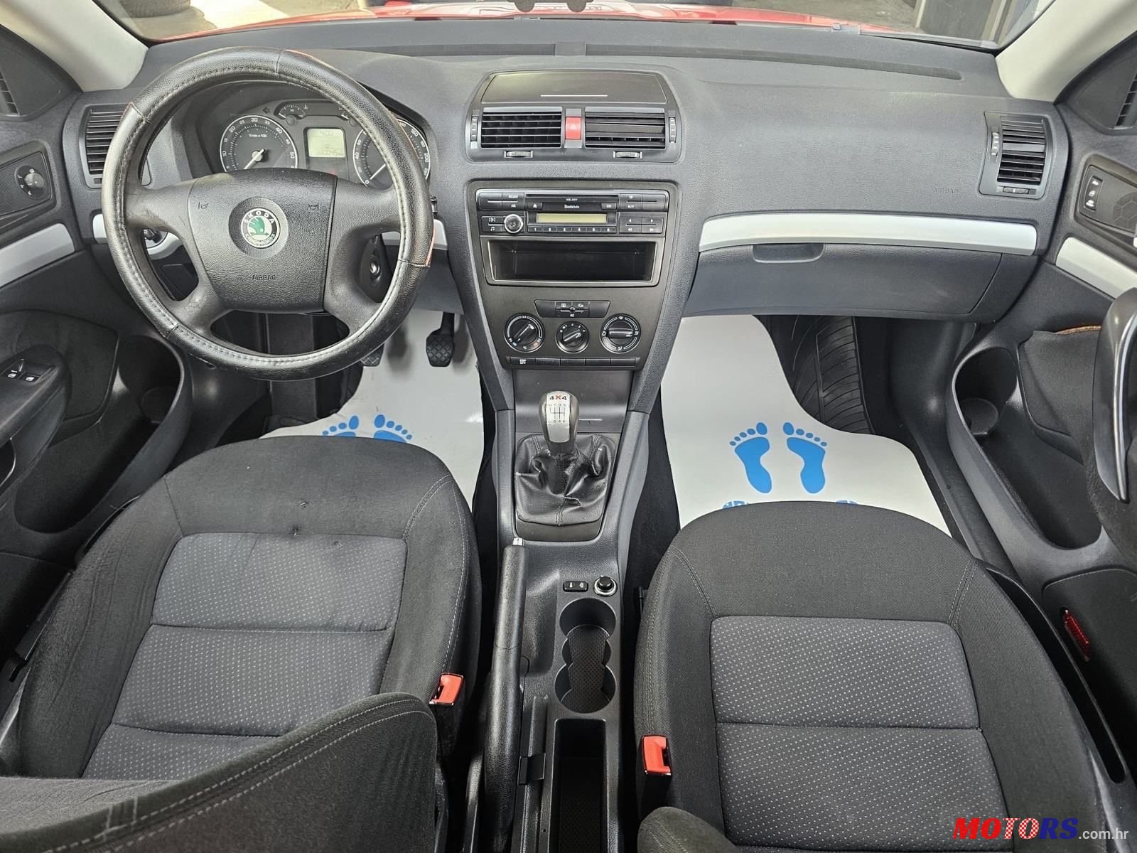 2008' Skoda Octavia Combi photo #2