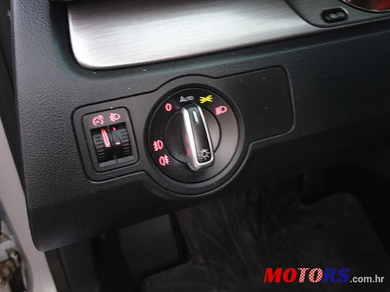 2013' Volkswagen Passat Variant photo #6