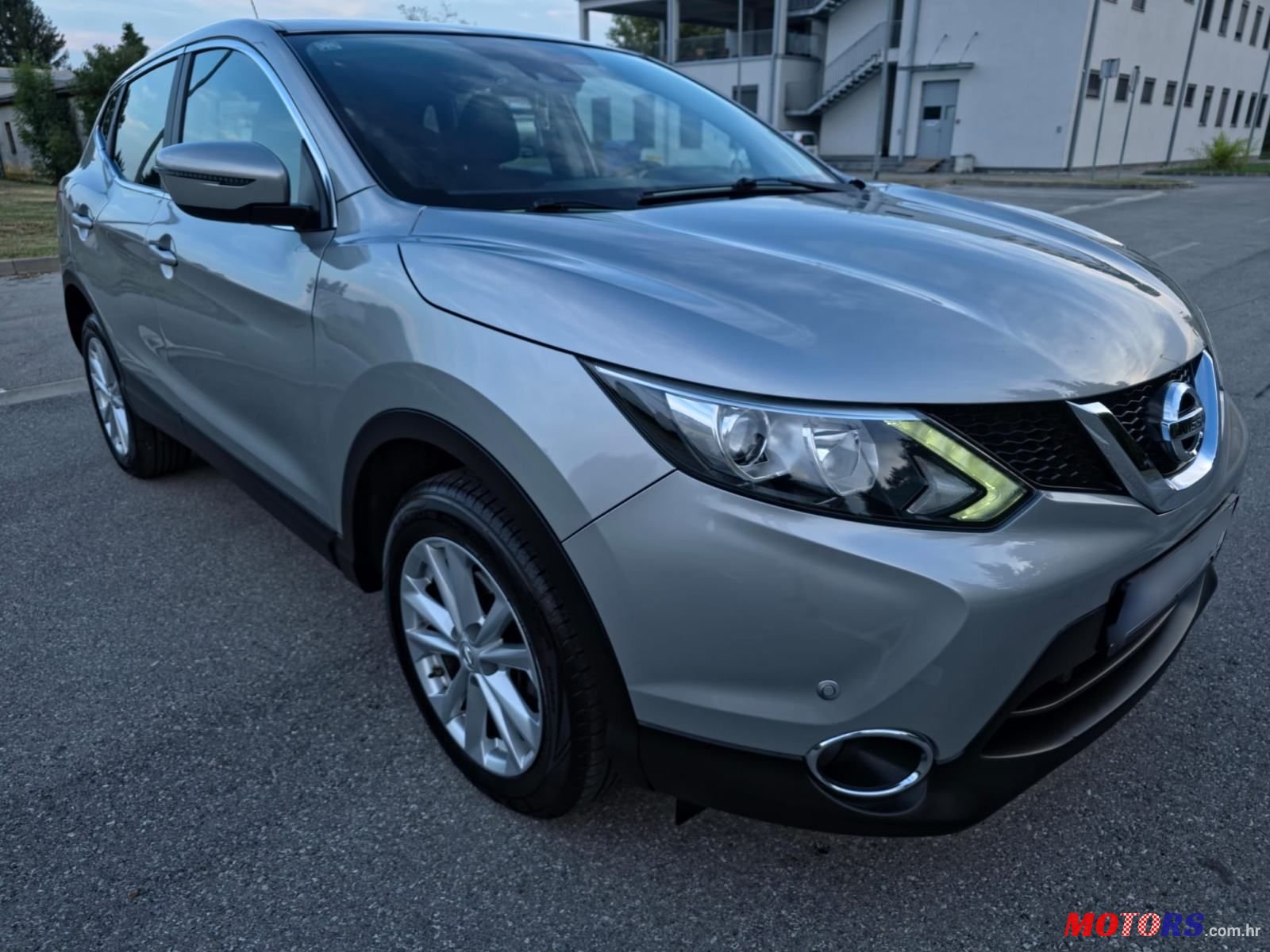 2014' Nissan Qashqai 1,2 photo #1
