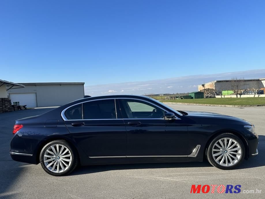 2016' BMW Serija 7 740D photo #6