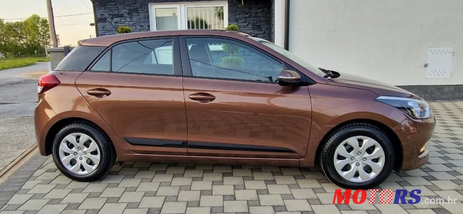2016' Hyundai i20 1,25 photo #5