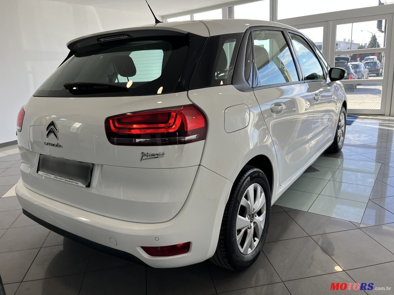 2017' Citroen C4 Picasso Bluehdi 120 photo #6