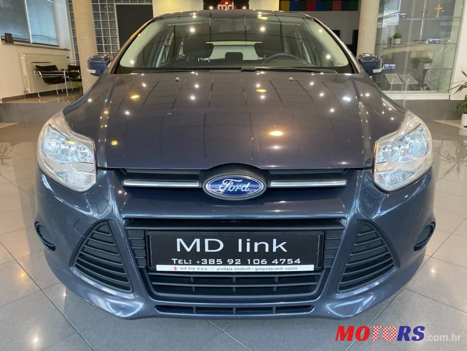 2013' Ford Focus Karavan photo #2