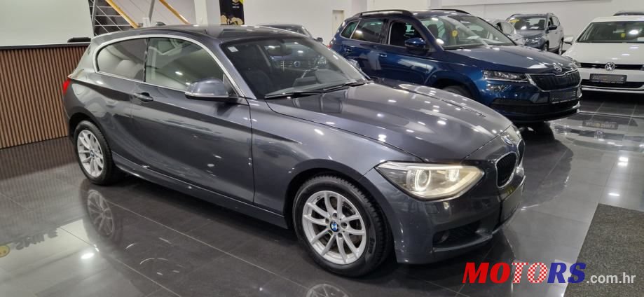 2014' BMW Serija 1 120D photo #4