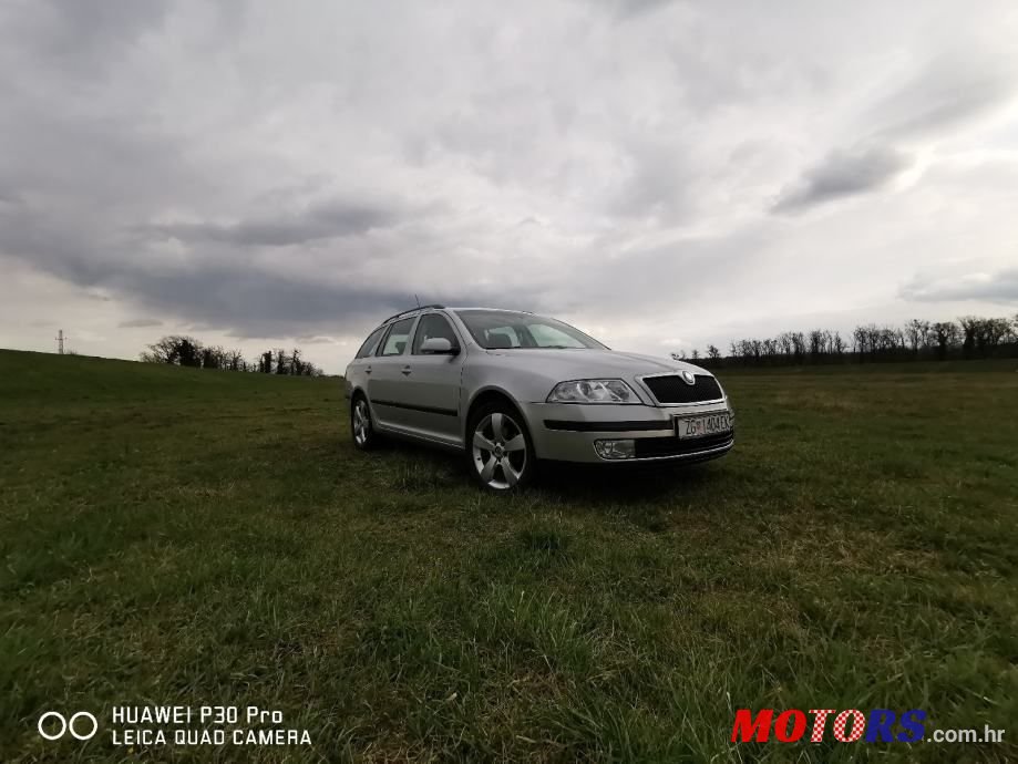 2007' Skoda Octavia Combi photo #2
