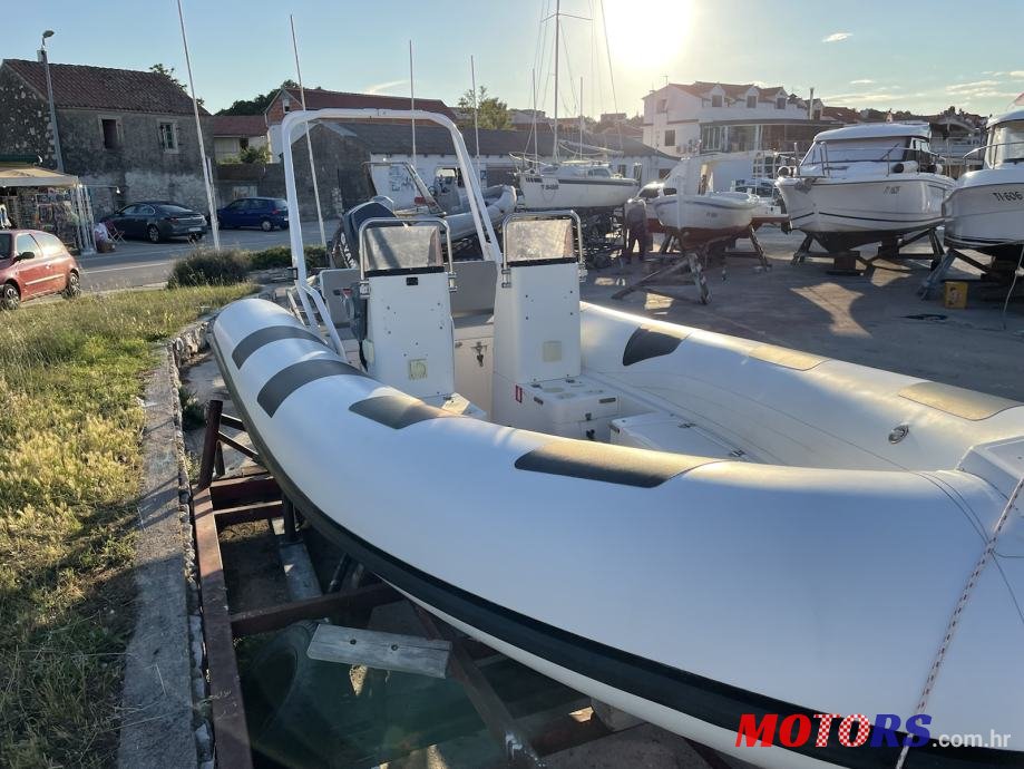 2002' Novurania 570 i Yamaha 100hp 4 photo #1