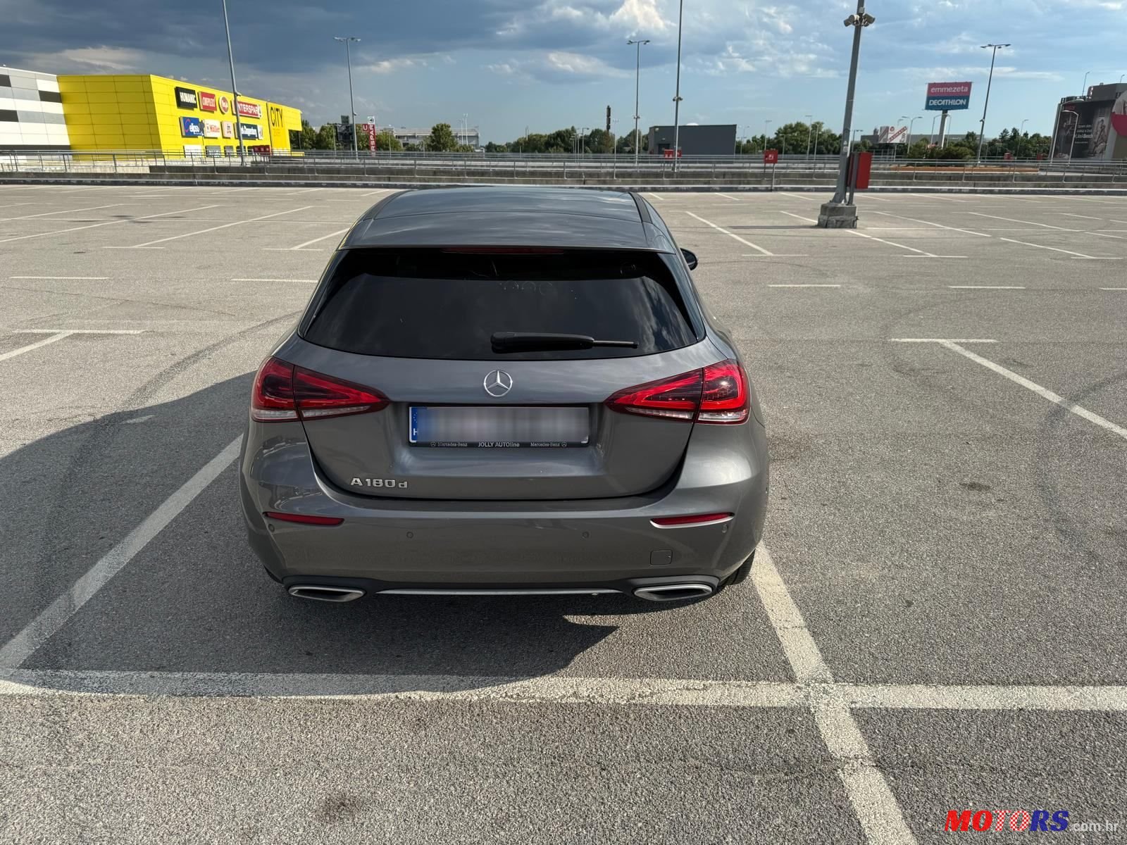2020' Mercedes-Benz A-Klasa 180 D photo #5