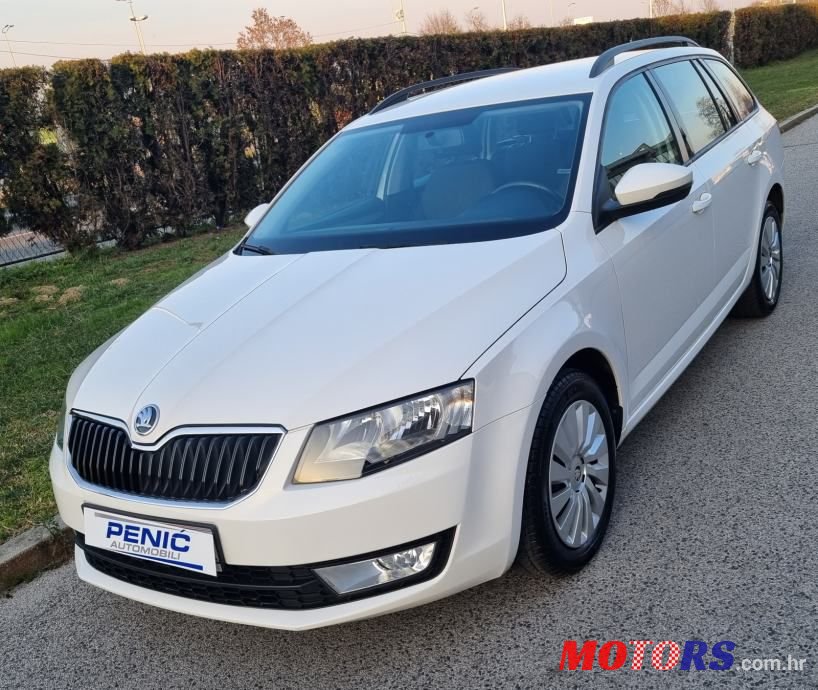 2016' Skoda Octavia Combi photo #2