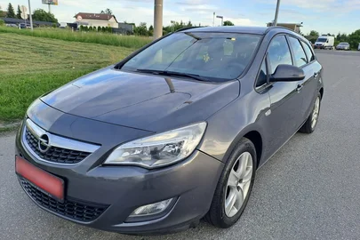 2011' Opel Astra Karavan