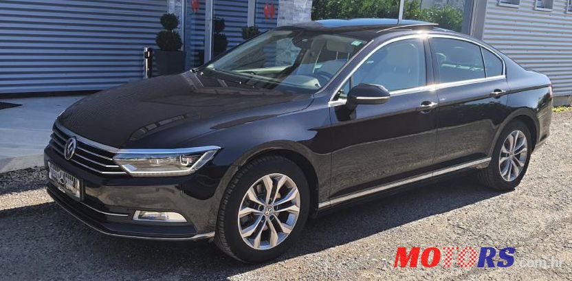 2015' Volkswagen Passat photo #1