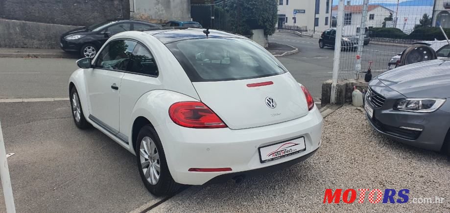 2014' Volkswagen Beetle photo #5