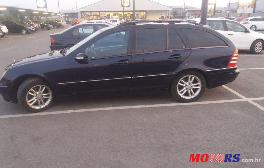 2002' Mercedes-Benz C-Klasa T-Model 240 T 4Matic photo #1