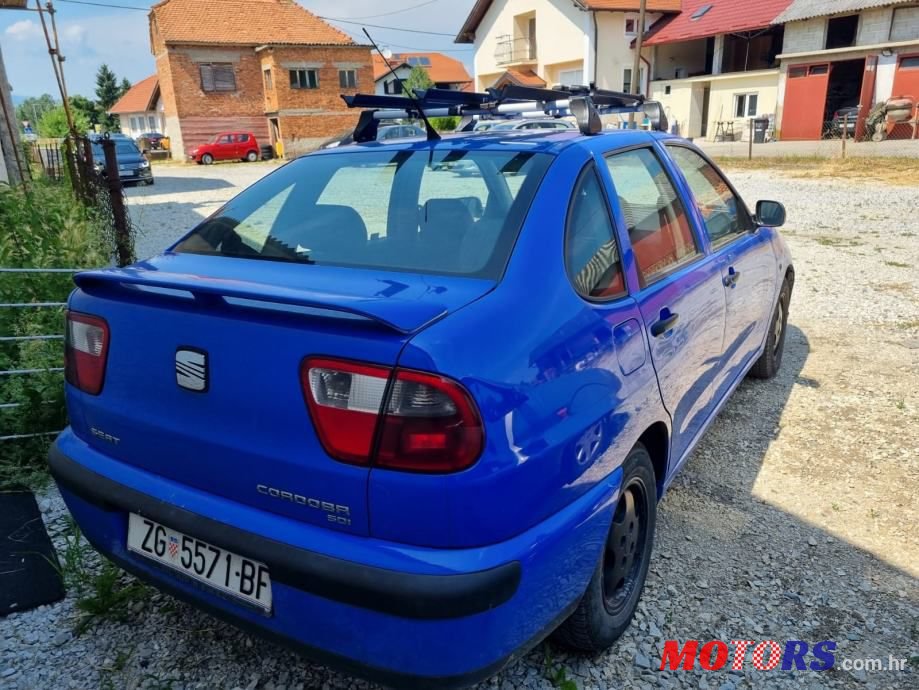 2002' SEAT Cordoba photo #3