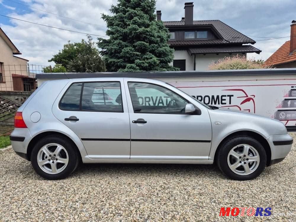 2002' Volkswagen Golf IV 1,4 photo #6