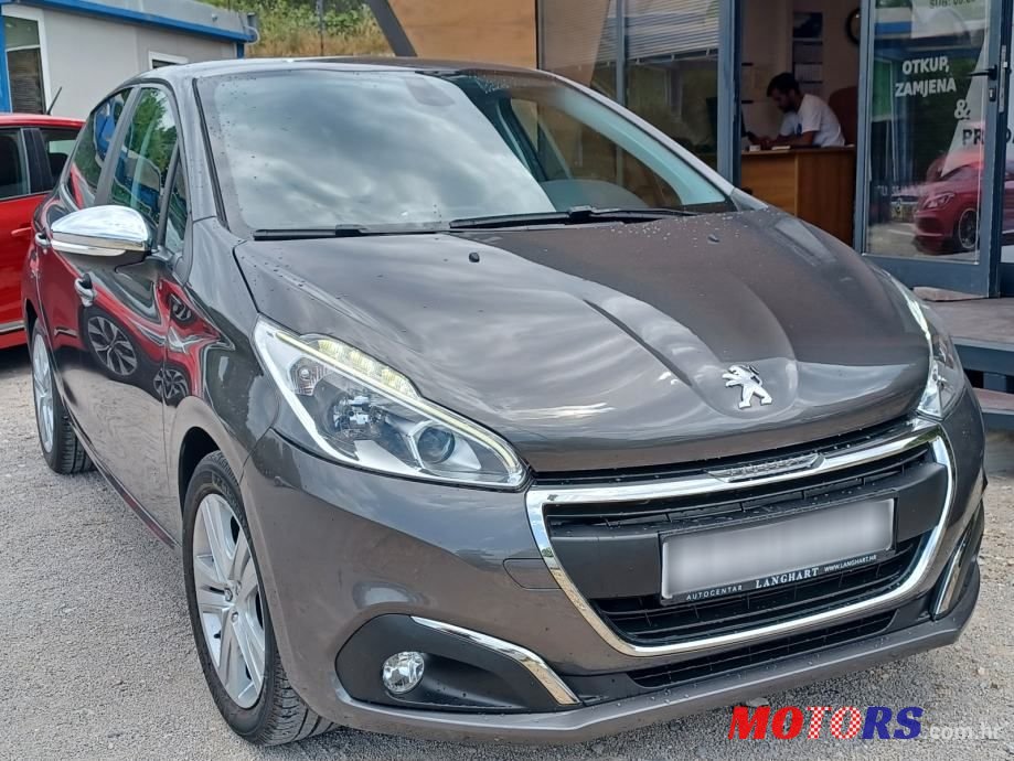 2019' Peugeot 208 1,2 Puretech photo #6