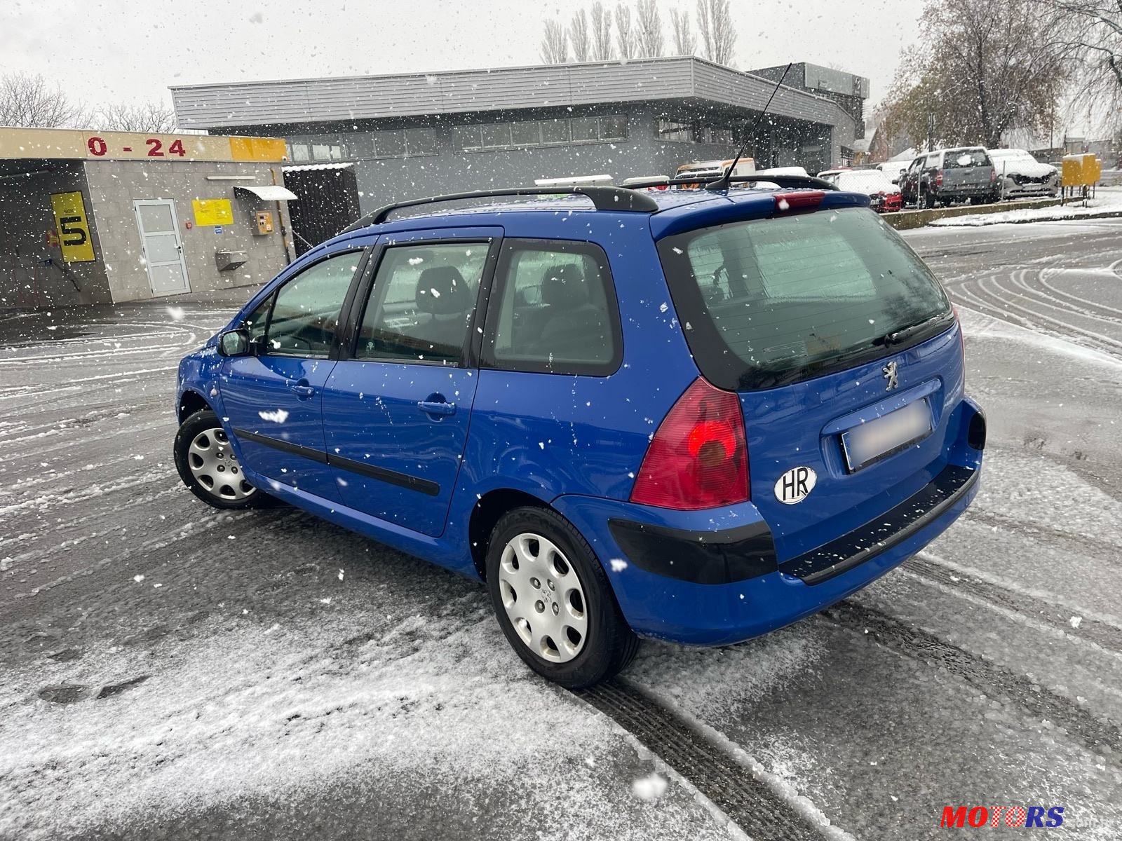 2003' Peugeot 307 Break photo #2