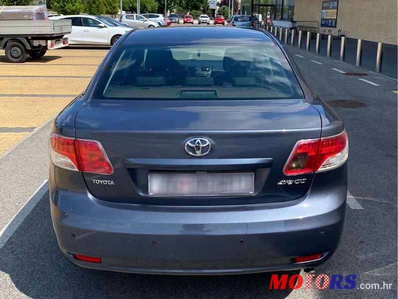 2010' Toyota Avensis 1,6 photo #6