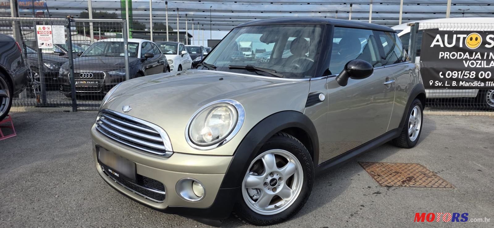 2008' MINI Cooper Cooper D photo #1