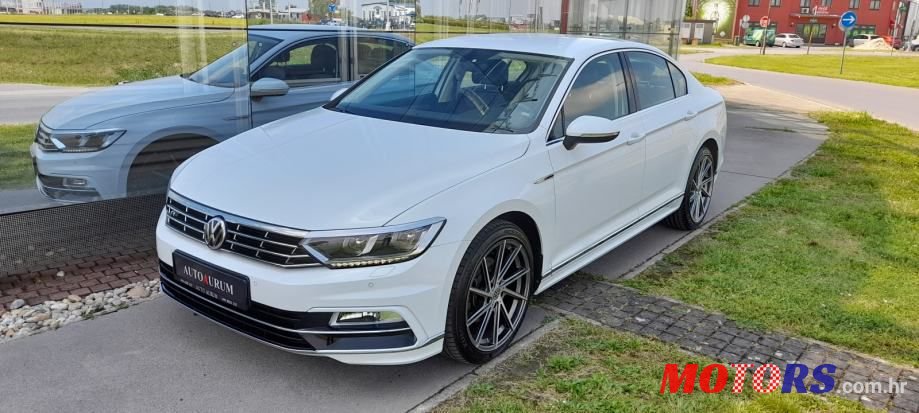 2017' Volkswagen Passat photo #1