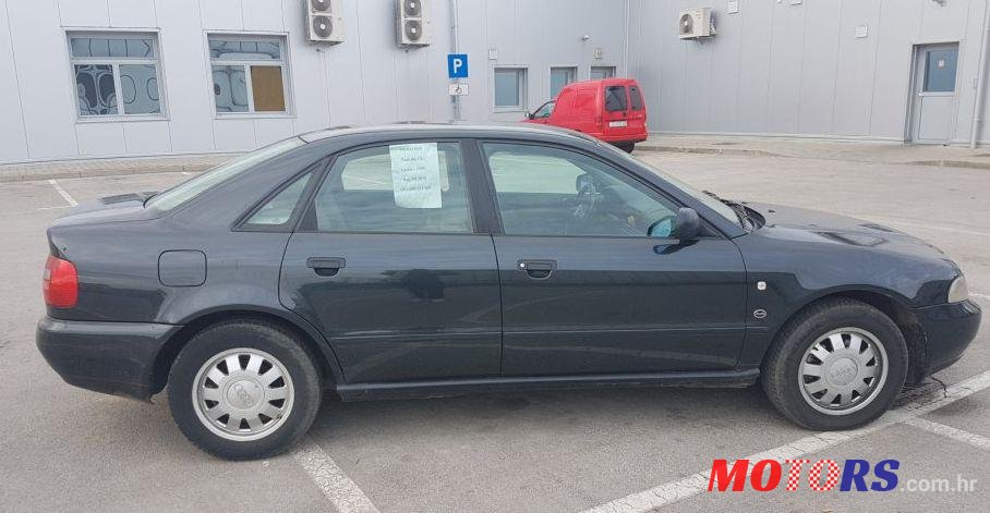 1996' Audi A4 1,8 photo #2