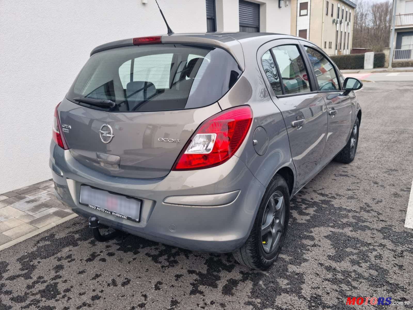 2013' Opel Corsa 1,3 Cdti photo #2