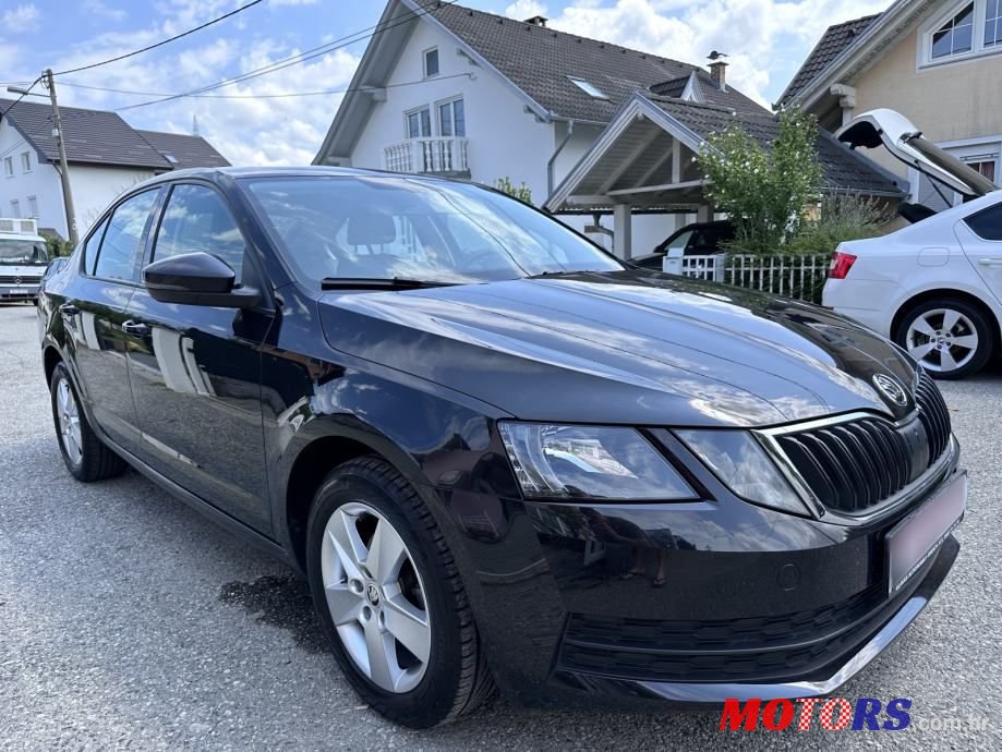 2019' Skoda Octavia 1,6 photo #1