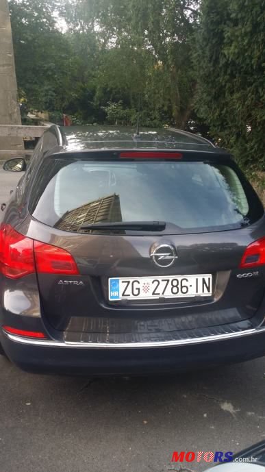 2016' Opel Astra 1.6 Cdti photo #3