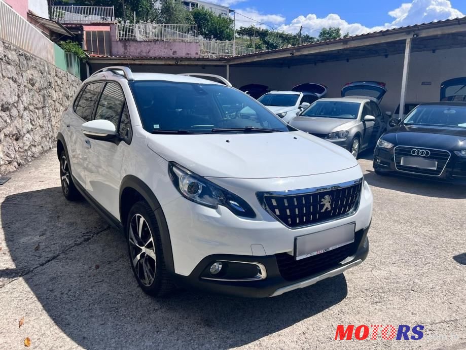 2017' Peugeot 2008 1,6 Bluehdi photo #2