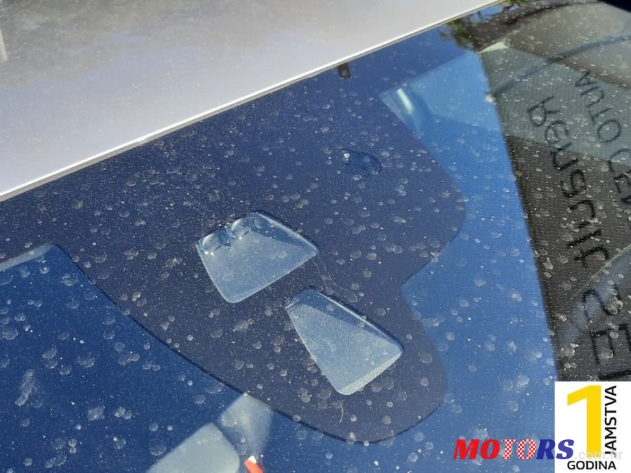 2017' Volvo V40 D2 Kinetic photo #6