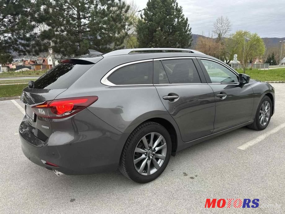 2019' Mazda 6 Sport Combi photo #6