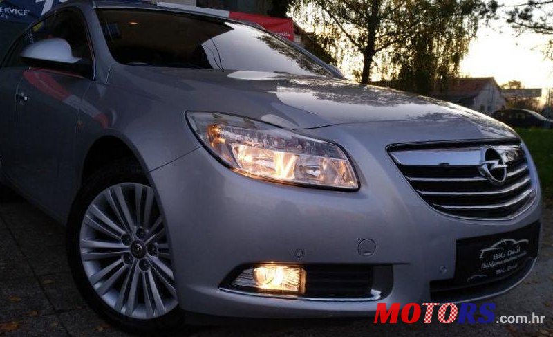 2012' Opel Insignia Karavan photo #1