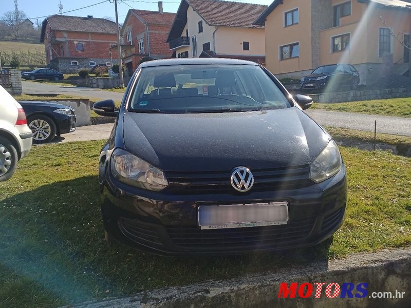 2010' Volkswagen Golf VI 1,6 Tdi photo #1