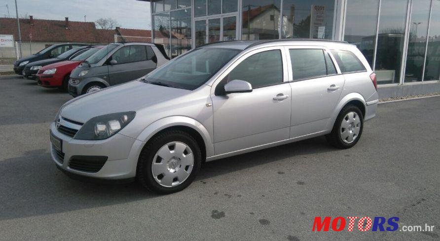 2006' Opel Astra 1,7 Cdti photo #2