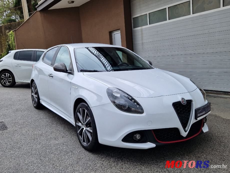 2016' Alfa Romeo Giulietta 1,6 photo #3
