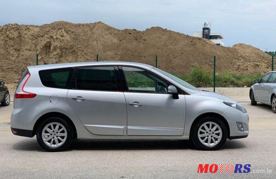 2011' Renault Grand Scenic 1,5 Dci photo #1