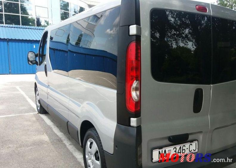 2008' Opel Vivaro 2,0 2,9 T photo #2