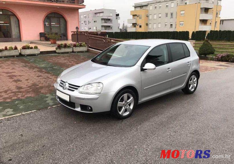 2009' Volkswagen Golf V 1,9 Tdi photo #2