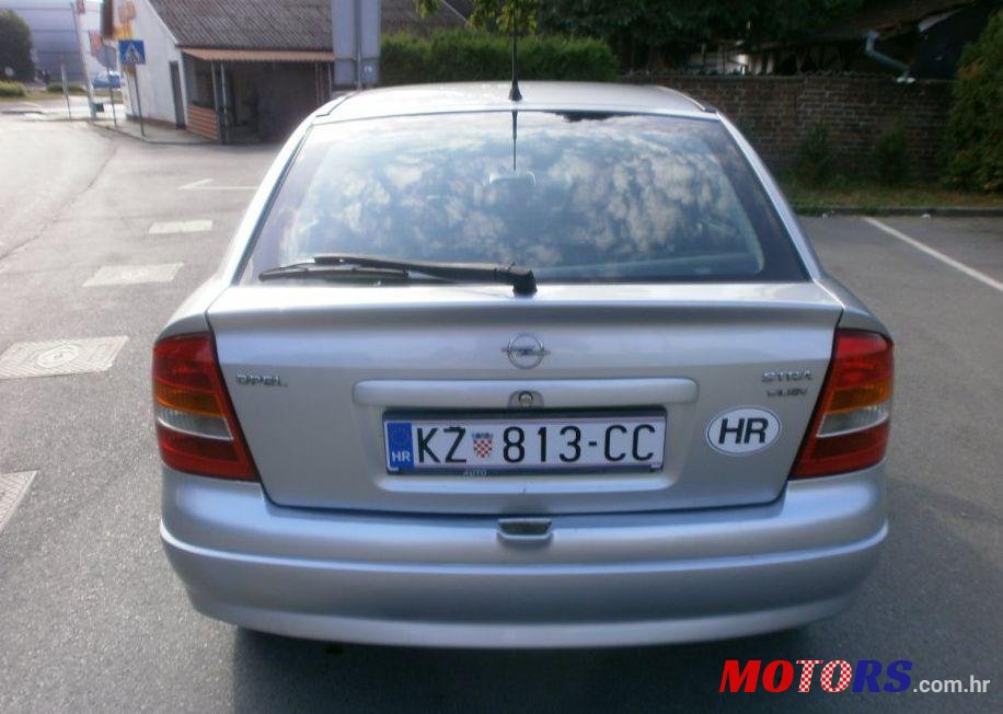 1999' Opel Astra 1,4 Club photo #2