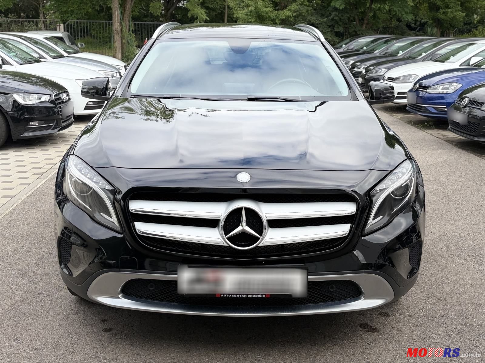 2016' Mercedes-Benz GLA 220 D 4Matic photo #2